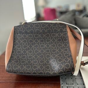 Brown medium sized purse